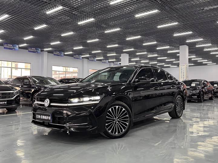 Фото 1 - Volkswagen Magotan