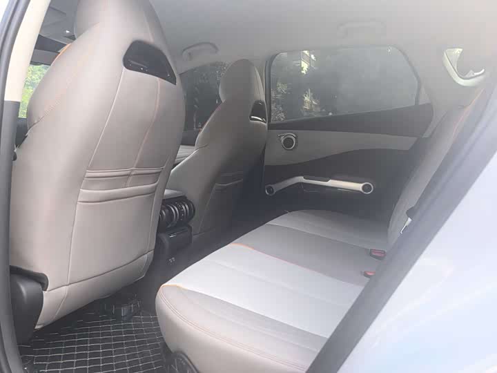 Фото 8 - BYD Yuan Plus