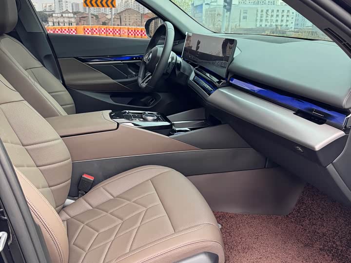 Фото 5 - BMW 5 Series