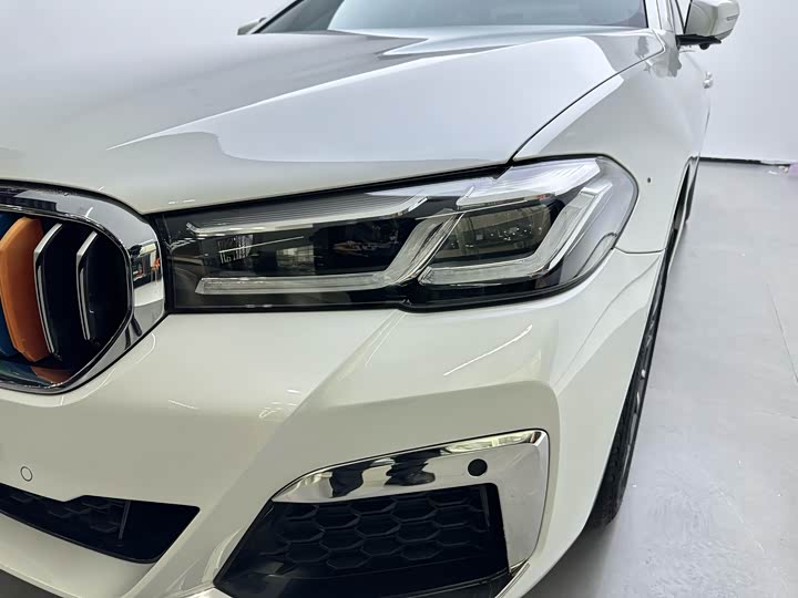 Фото 4 - BMW 5 Series