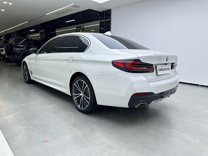 Фото 6 - BMW 5 Series