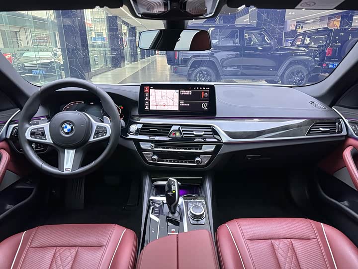 Фото 9 - BMW 5 Series