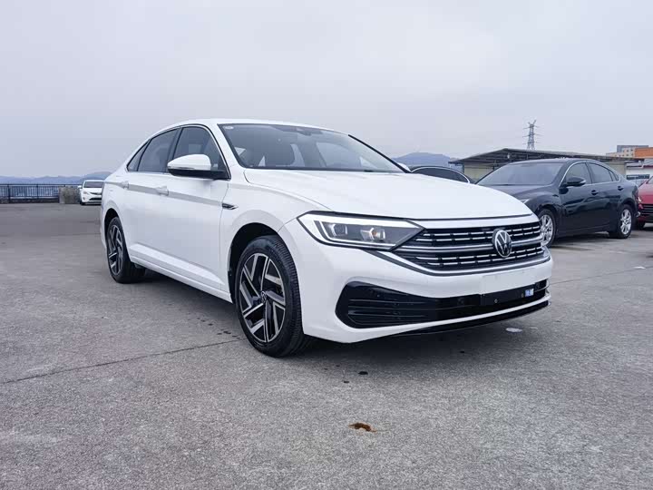 Фото 3 - Volkswagen Sagitar L