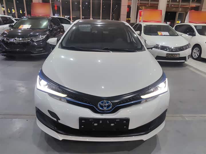 Фото 3 - Toyota Corolla Hybrid
