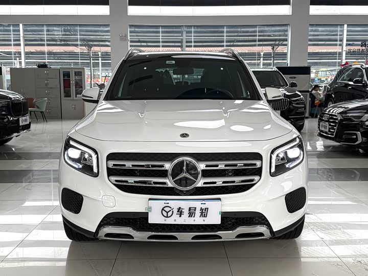 Фото 2 - Mercedes-Benz GLB-Class