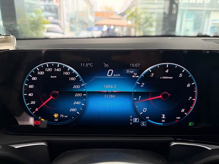 Фото 5 - Mercedes-Benz GLB-Class