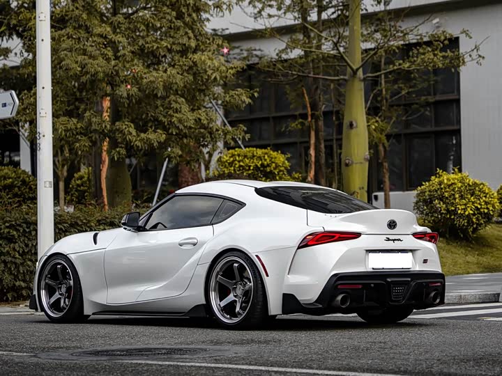 Фото 5 - Toyota Supra