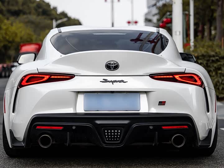 Фото 6 - Toyota Supra