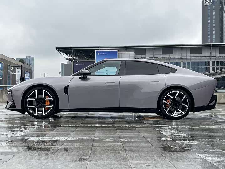 Фото 7 - XPeng P7