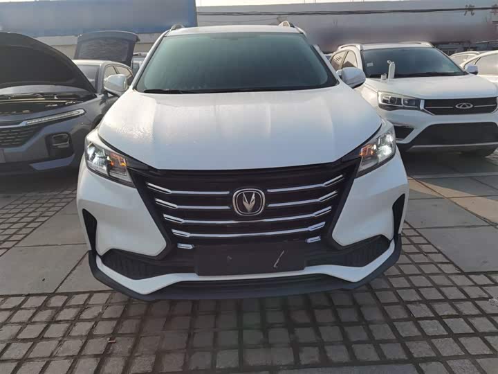 Фото 3 - Changan CS15