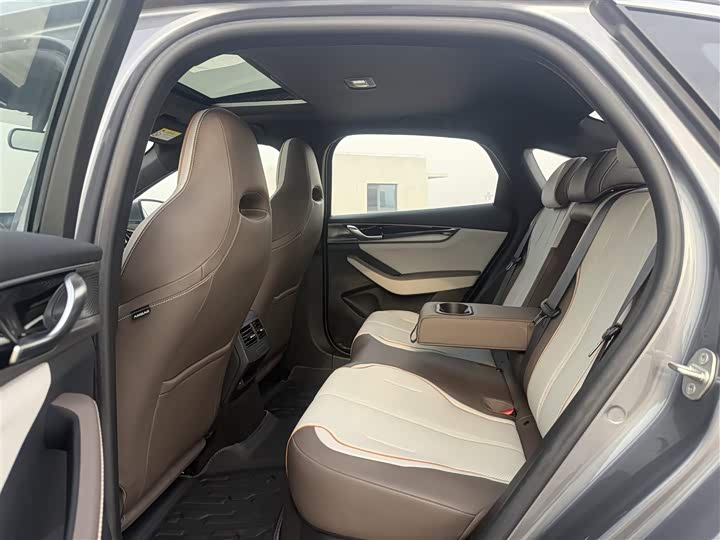 Фото 6 - BYD Qin Plus