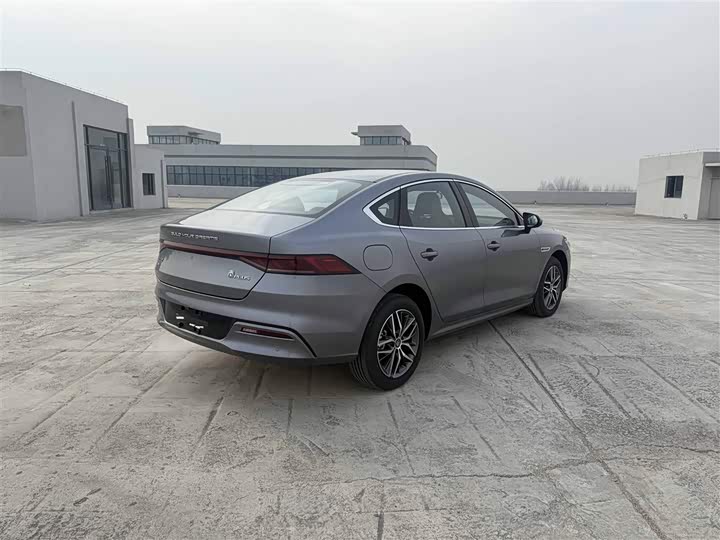 Фото 9 - BYD Qin Plus