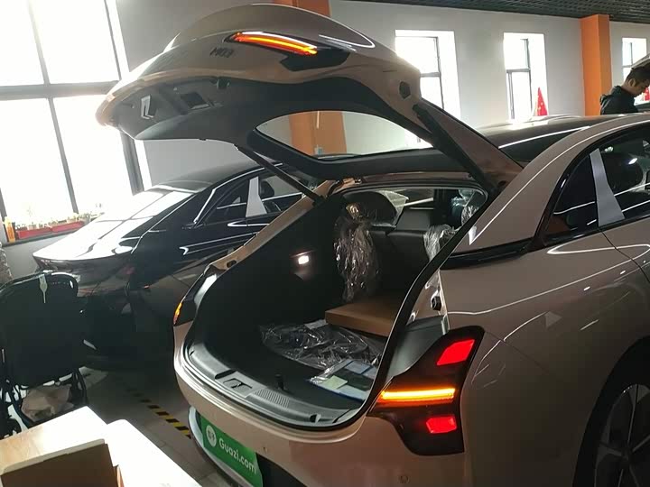 Фото 9 - XPeng Mona M03