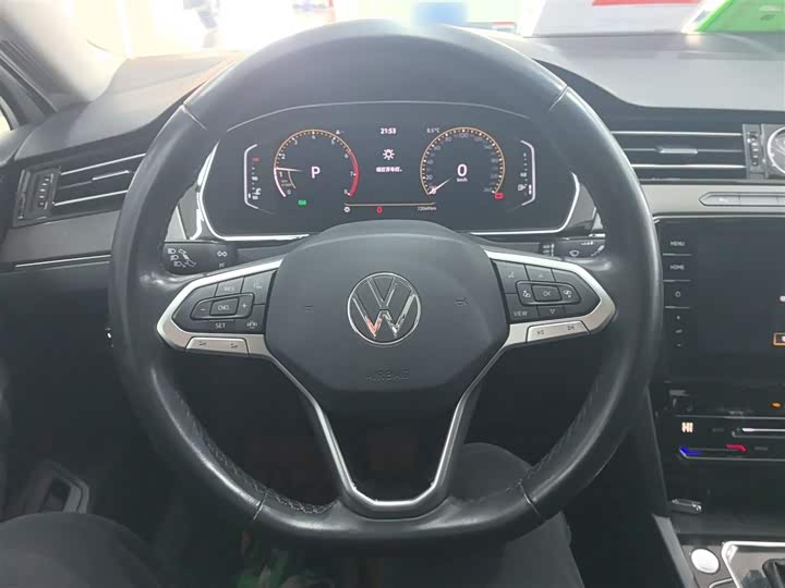 Фото 3 - Volkswagen Magotan