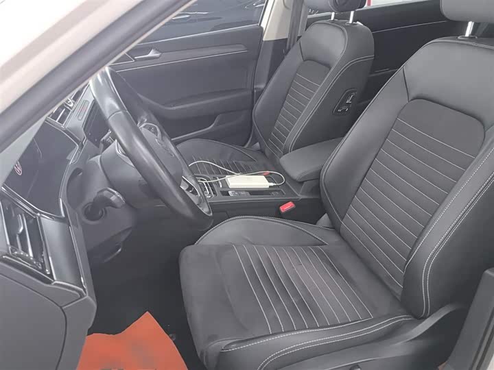 Фото 7 - Volkswagen Magotan