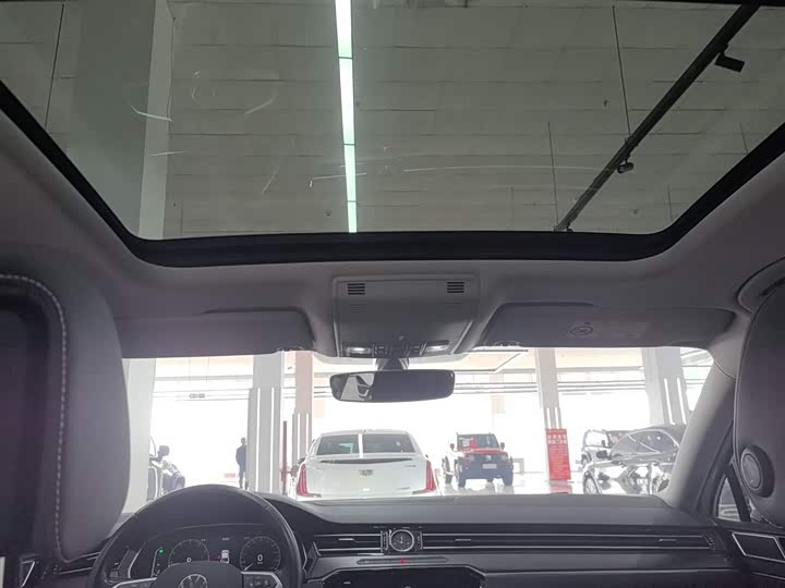 Фото 8 - Volkswagen Magotan