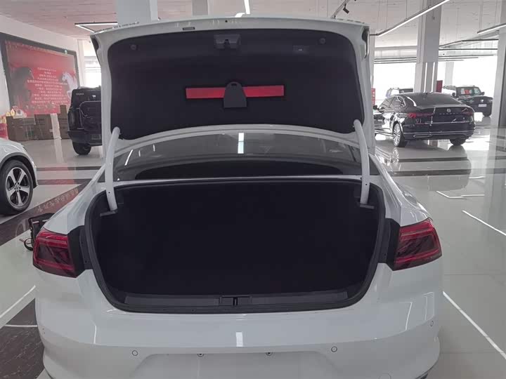 Фото 9 - Volkswagen Magotan