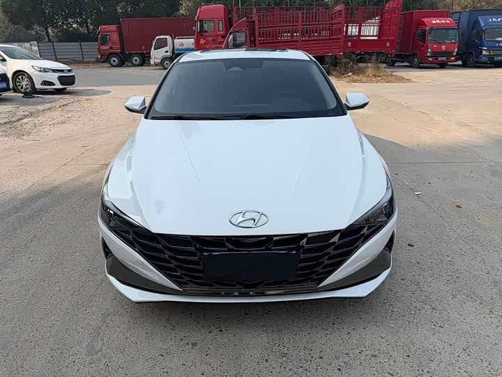 Фото 2 - Hyundai Elantra N line