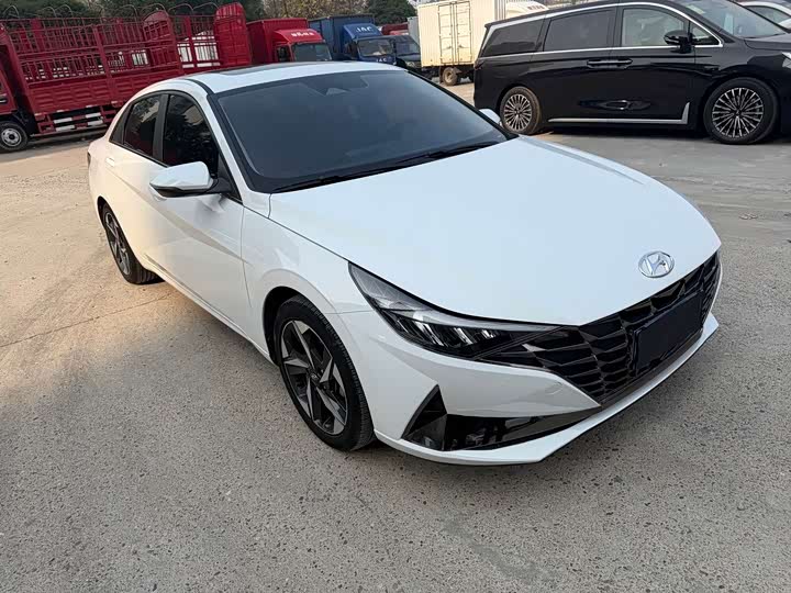 Фото 3 - Hyundai Elantra N line