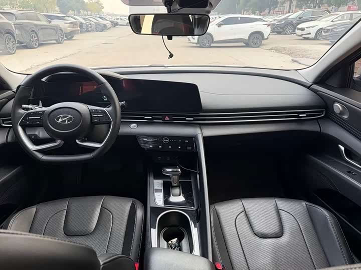 Фото 6 - Hyundai Elantra N line