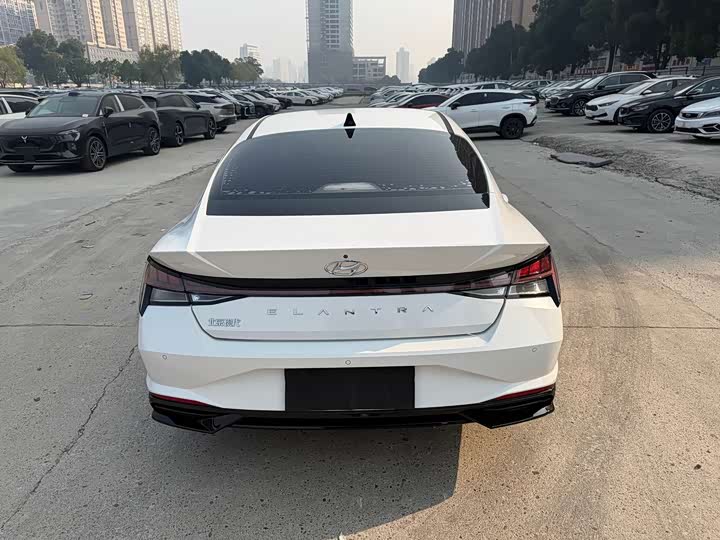 Фото 9 - Hyundai Elantra N line