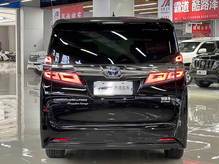 Фото 5 - Toyota Vellfire