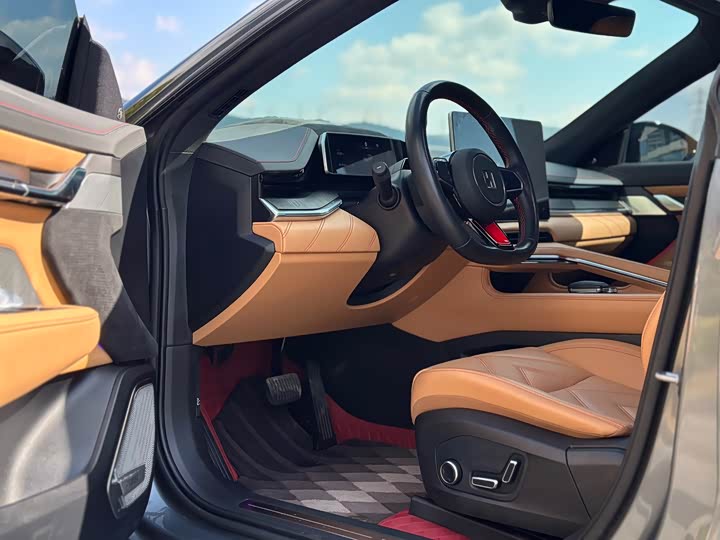 Фото 8 - Zeekr 001