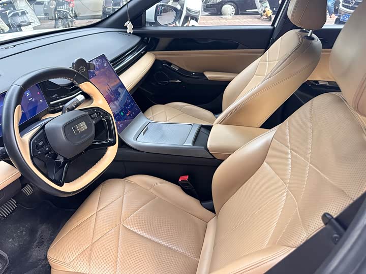 Фото 4 - Geely Galaxy L6