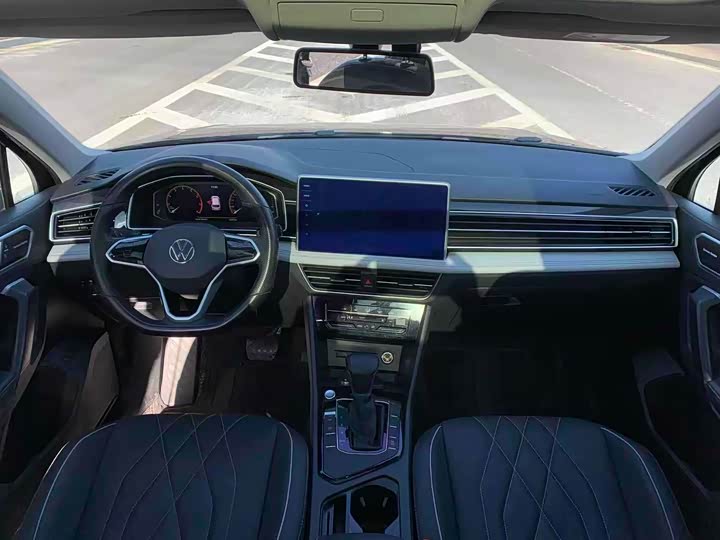 Фото 5 - Volkswagen Tiguan L Pro