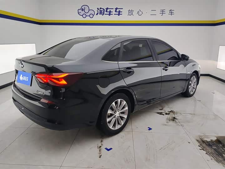 Фото 3 - Chevrolet Monza