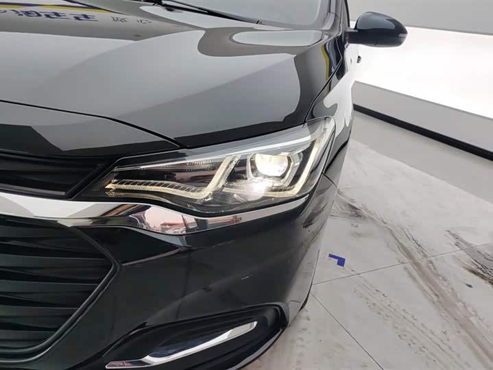 Фото 5 - Chevrolet Monza