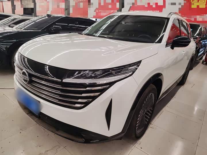 Фото 2 - Nissan Pathfinder