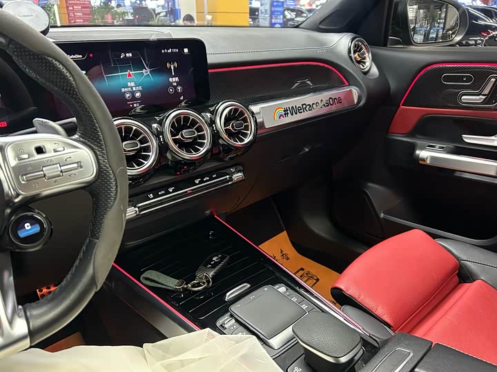 Фото 6 - Mercedes-Benz GLB-Class AMG