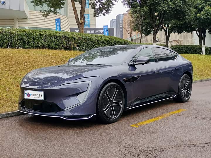 Фото 1 - Avatr 12