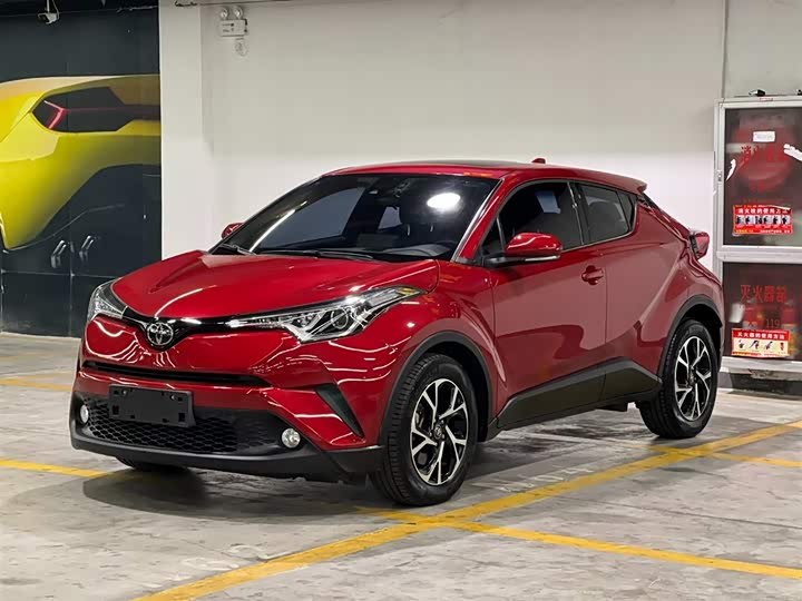 Фото 1 - Toyota C-HR