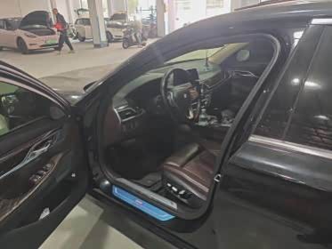 Фото 5 - BMW 7 Series