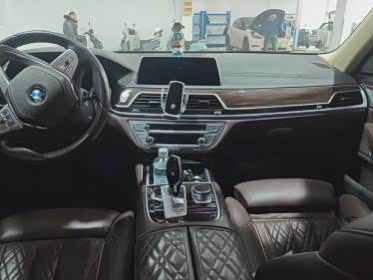 Фото 7 - BMW 7 Series