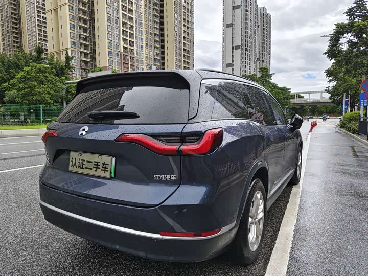 Фото 2 - Nio ES8