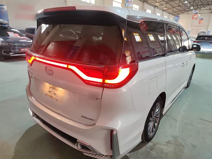 Фото 7 - GAC Trumpchi M8