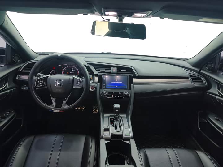 Фото 9 - Honda Civic