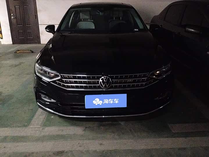 Фото 2 - Volkswagen Magotan