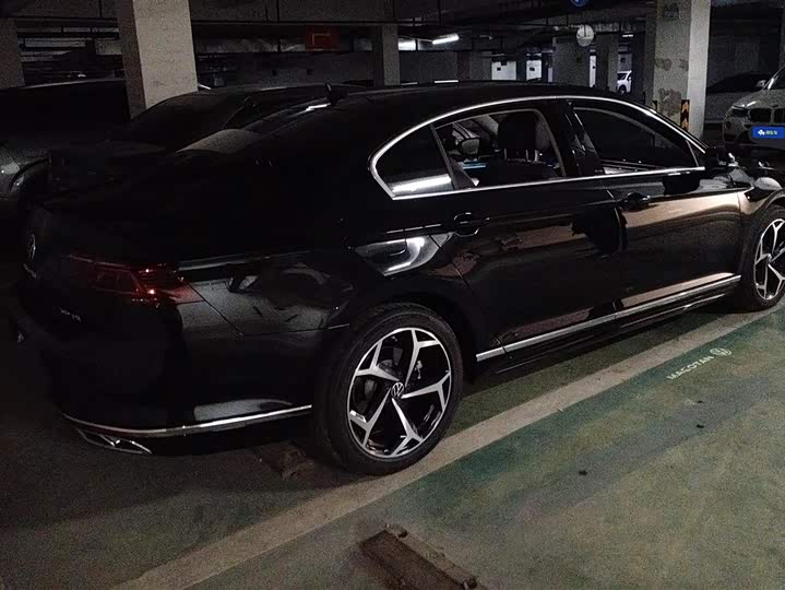 Фото 3 - Volkswagen Magotan