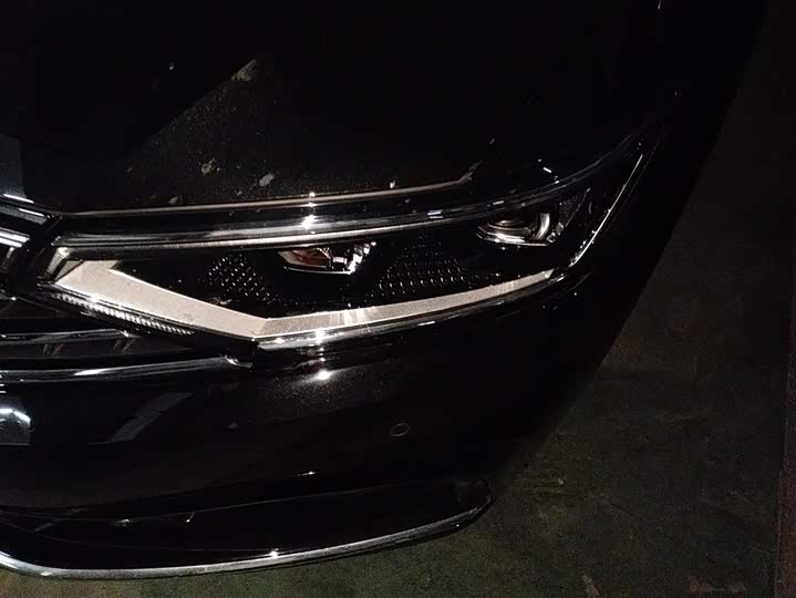 Фото 5 - Volkswagen Magotan