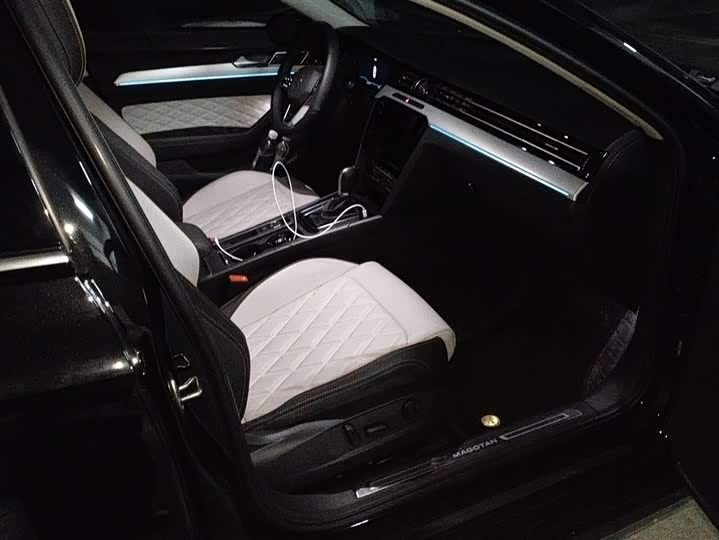 Фото 8 - Volkswagen Magotan