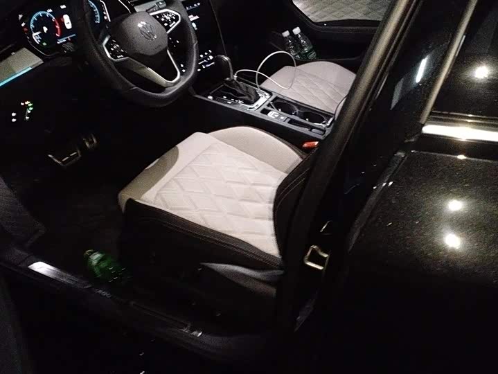 Фото 9 - Volkswagen Magotan