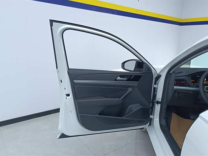 Фото 7 - Volkswagen Lavida