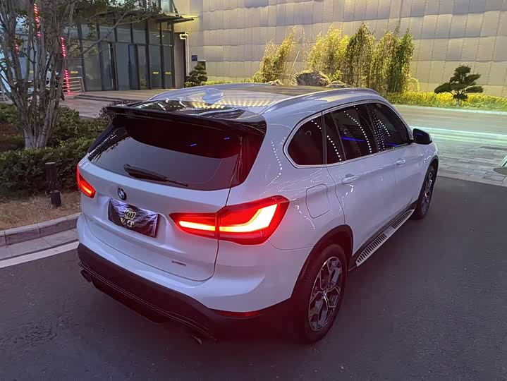 Фото 6 - BMW X1