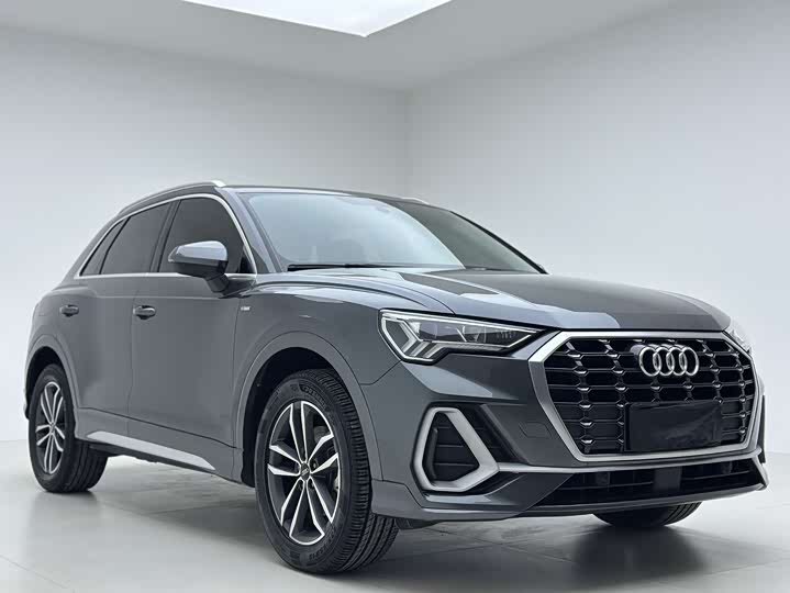 Фото 3 - Audi Q3