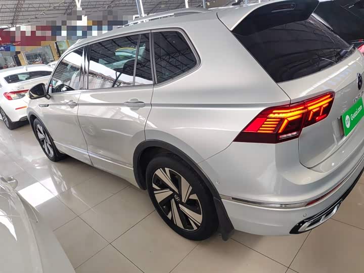 Фото 5 - Volkswagen Tiguan L Pro