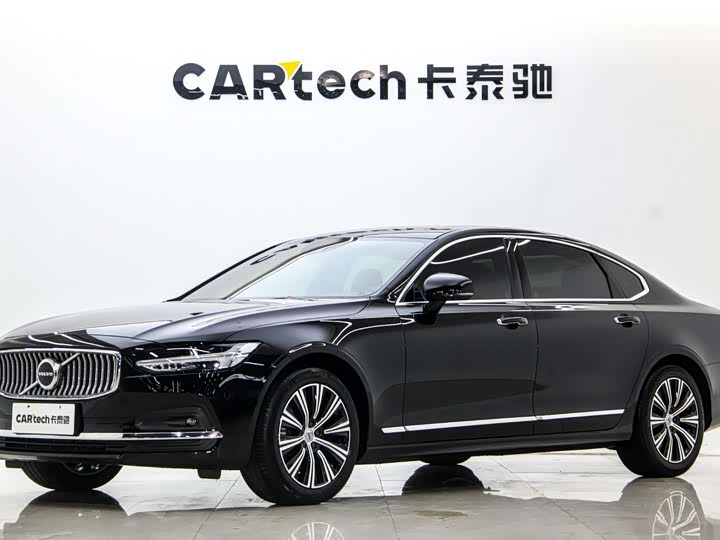 Фото 1 - Volvo S90